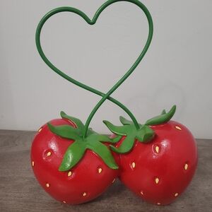 New Strawberry Valentines decor with curlicue heart